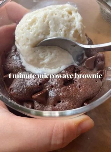Delicious fudgy brownie mug cake prepared in just one minute