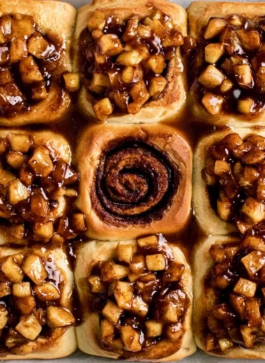 Delicious apple pie cinnamon rolls with apple filling and cinnamon glaze